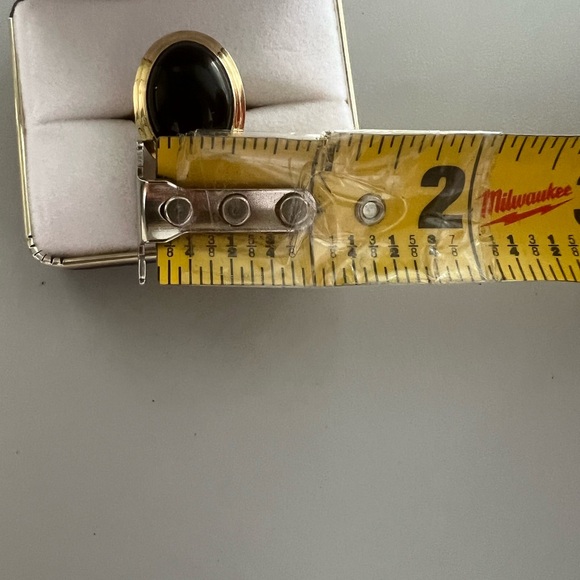 14K Yellow Gold & Black Onyx Large Oval Ring - Picture 8 of 10